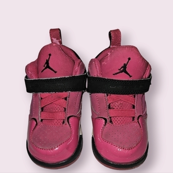Girls Nike Air Jordan Retro Shoes Sneakers 6C Pink - Picture 3 of 14